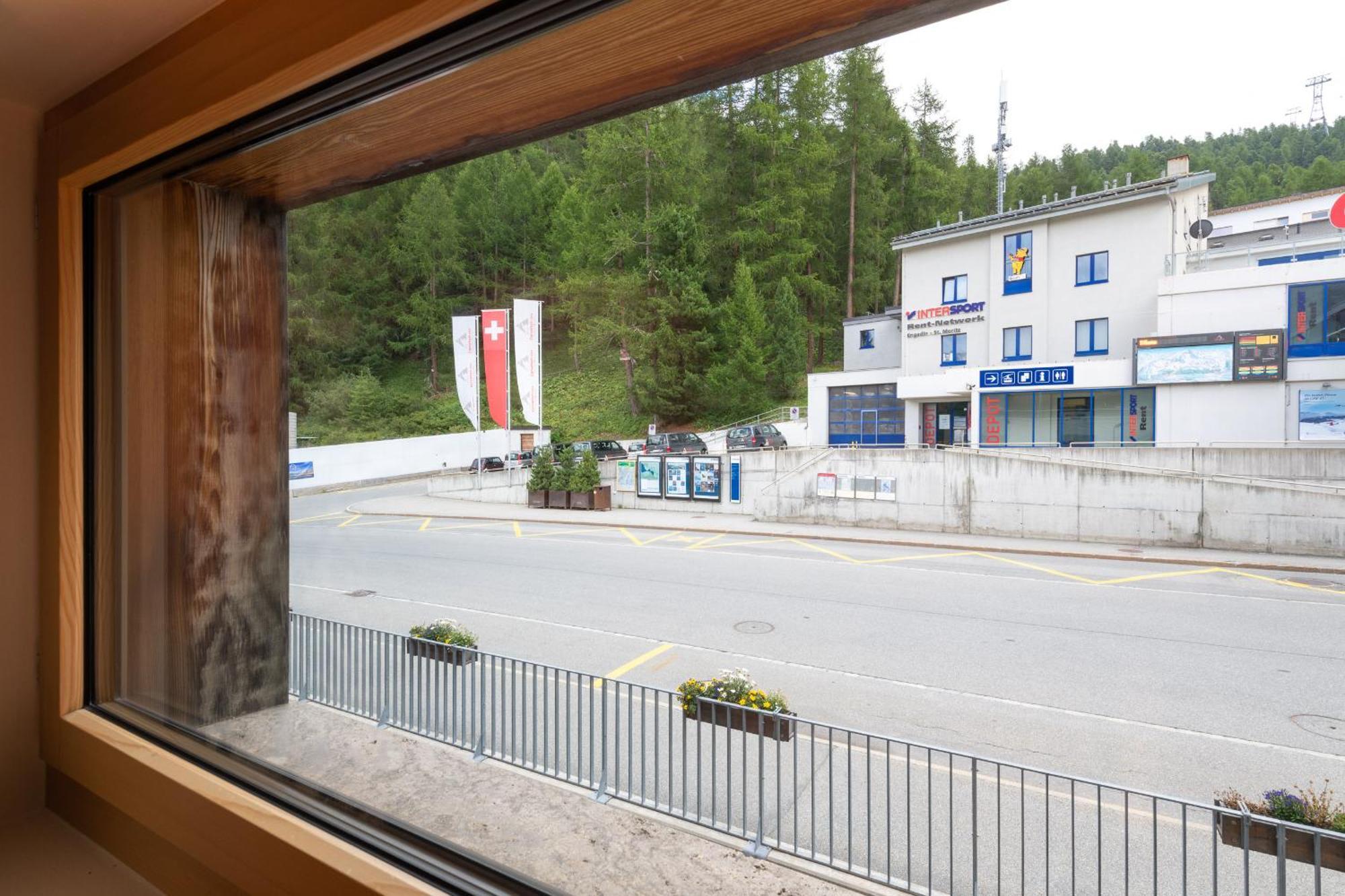 尼拉阿尔皮纳酒店 席尔瓦普拉纳 外观 照片